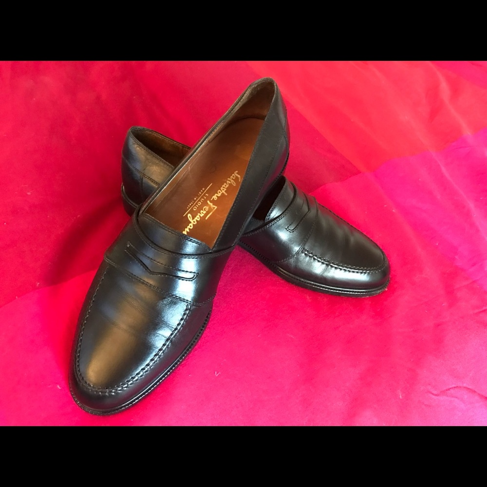 Men’s- authentic - Salvatore Ferragamo Leather